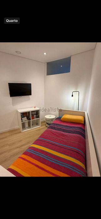 Quarto para alugar nos Anjos
