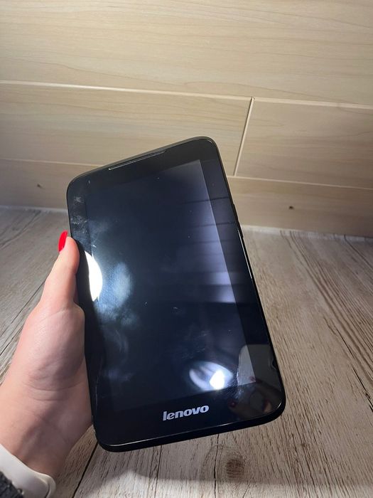 Планшет Леново.      .