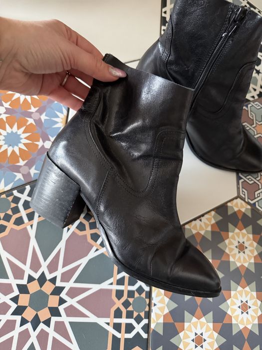 Czarne skórzane botki na szerokim obcasie River Island 39