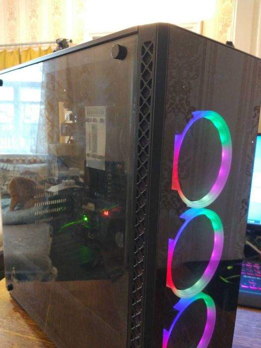 Продам Сервер для роботи