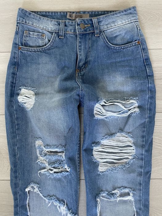 Джинсы мом рваные Topshop