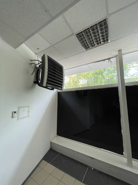 Продам помещение. Красная линия. Пр. Слобожанский( Правды)