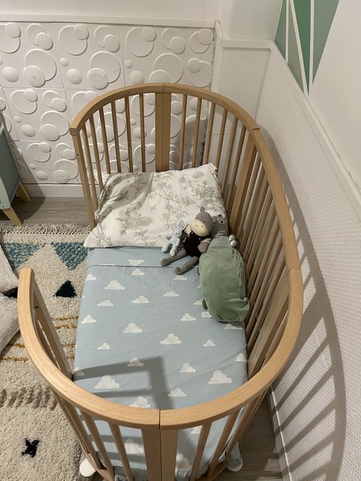 Stokke Sleepi – berço/cama evolutiva completa + extensões + colchões e roupa