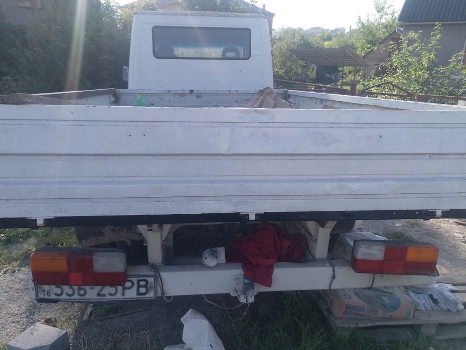 Продам мерс 410.