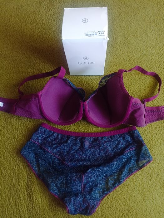 Biustonosz Gaia  Liv E 85 i majtki 2xl