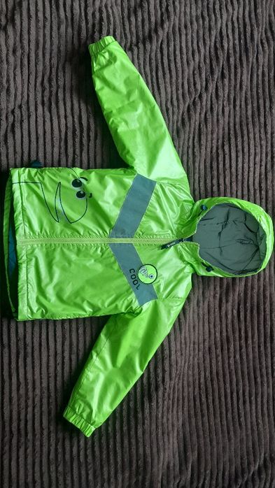 Курточка демісезонна водонепроникна розмір 116-122