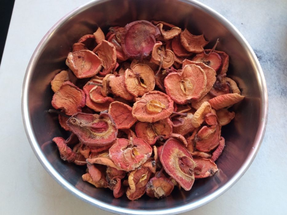 Сушеные яблоки и груши