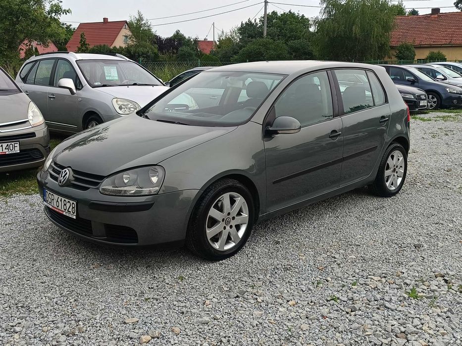 VW Golf V 1.6 Benzyna