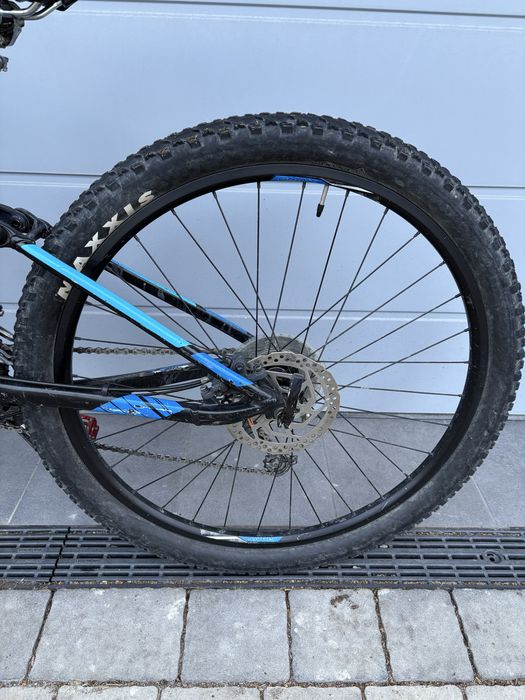 Rower mtb giant stance 27,5 rama M disc