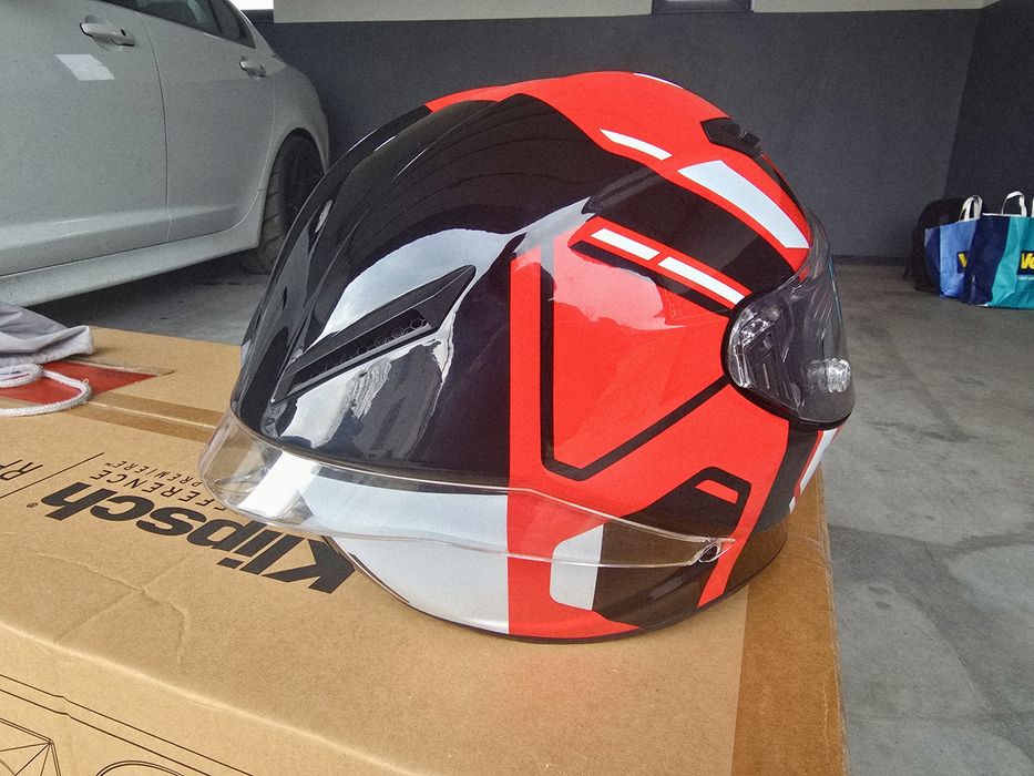 Nowy kask BMW M PRO RACE/ Agv Corsa R cena sklepowa 4000zl