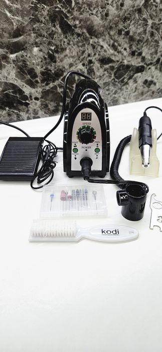 продам апарат для манікюру та педикюру 65W/35000 об. мин.