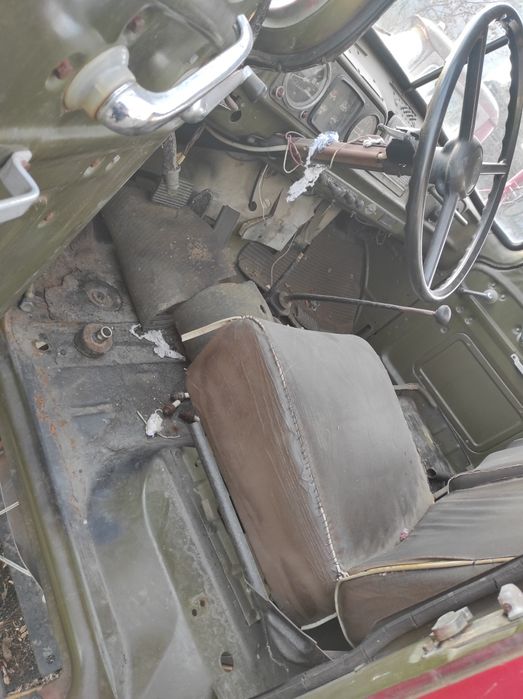 Кабіна в зборі облицюванням крилами Зіл 131 130 нового стану