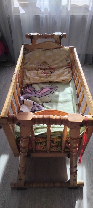 Дитяче ліжечко(колиска)