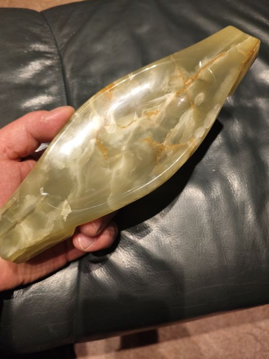 Patera popielnica z zielonego onyksu