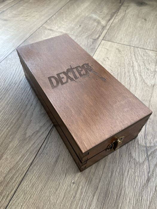Атрибут з серіалу Dexter (Декстер) Скринька Набір зразків крові