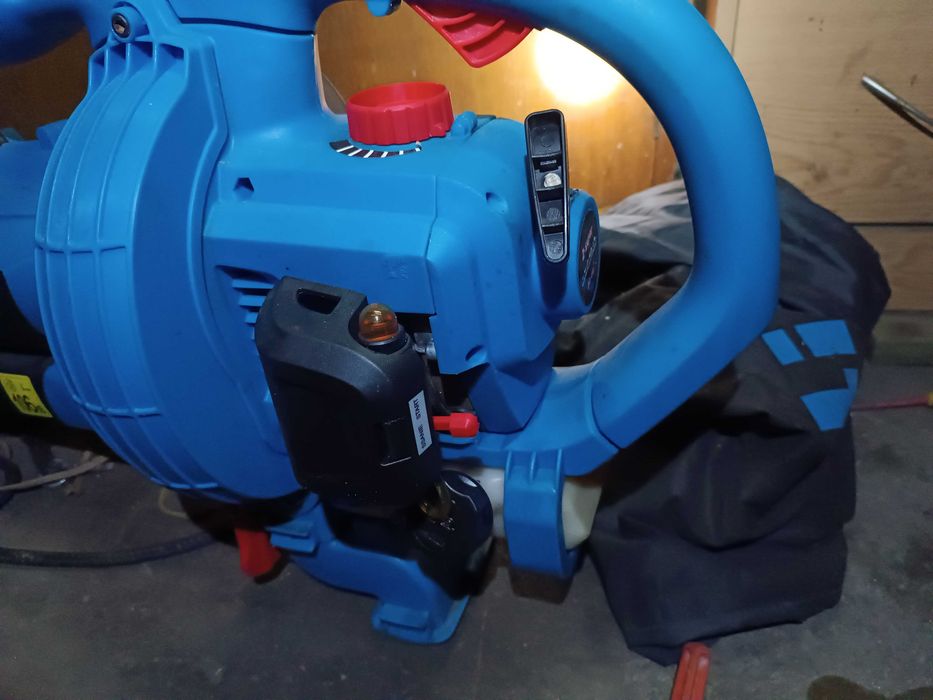 Dmuchawa spalinowa do liści odkurzacz LIDER