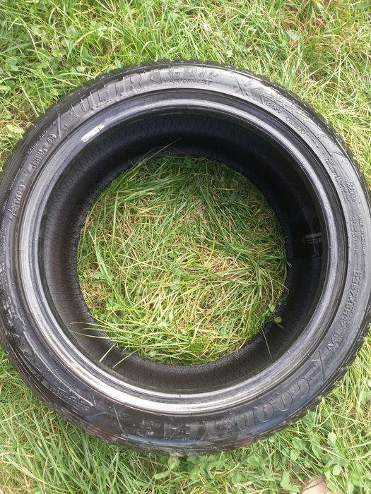 Зимова гума Goodyear ultra grip performence 235/45 r17 1шт