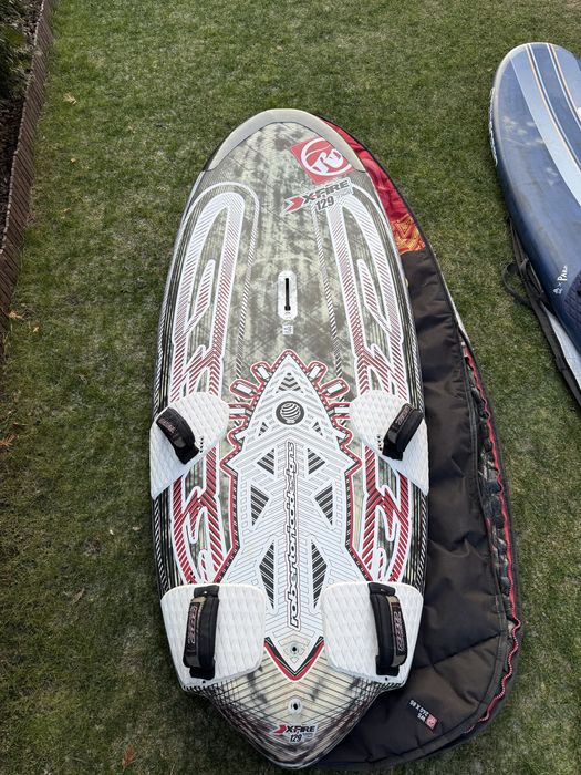 Deska RRD X-Fire 129 V5 85 z 2013 slalom windsurfing
