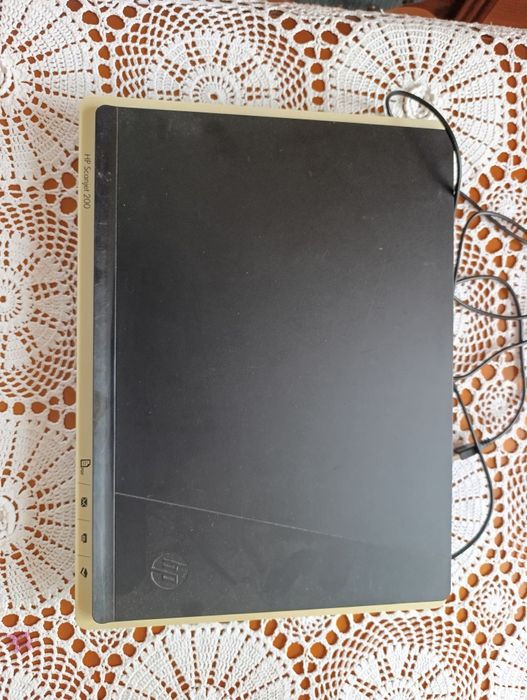 Сканер HP Scanjet 200