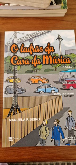 conjunto de quatro livros  para jovens