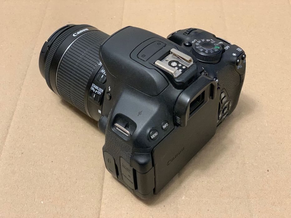 Canon EOS 700D 18-55mm