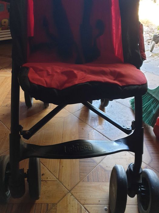 Carrinho passeio marca chicco