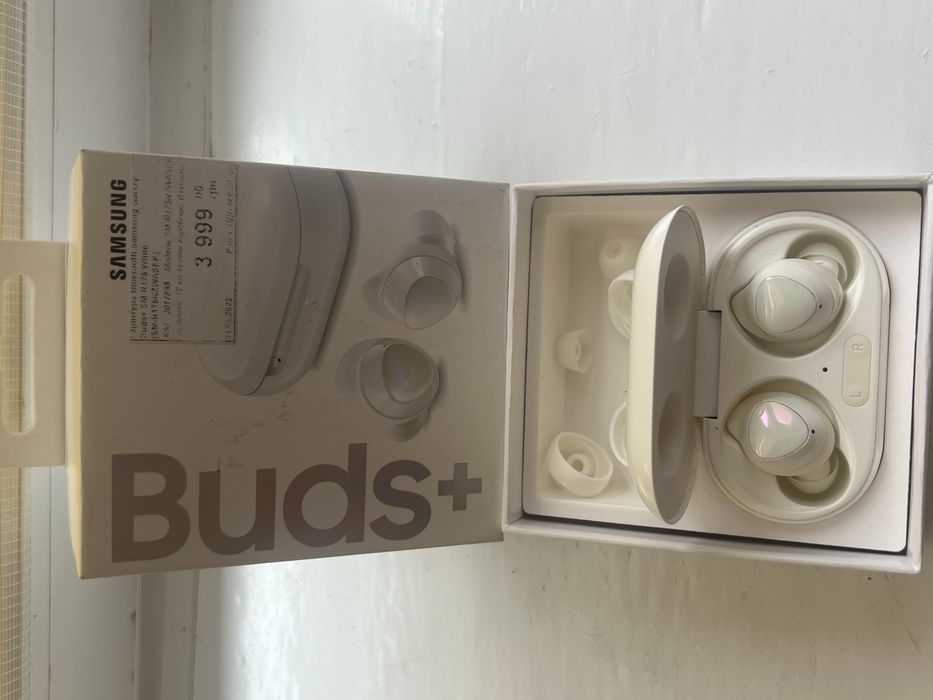 Bluetooth навушники оригінальні. Samsung Buds +