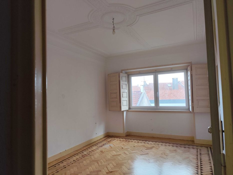 Apartamento T4 no centro das Caldas a estudantes ou professores