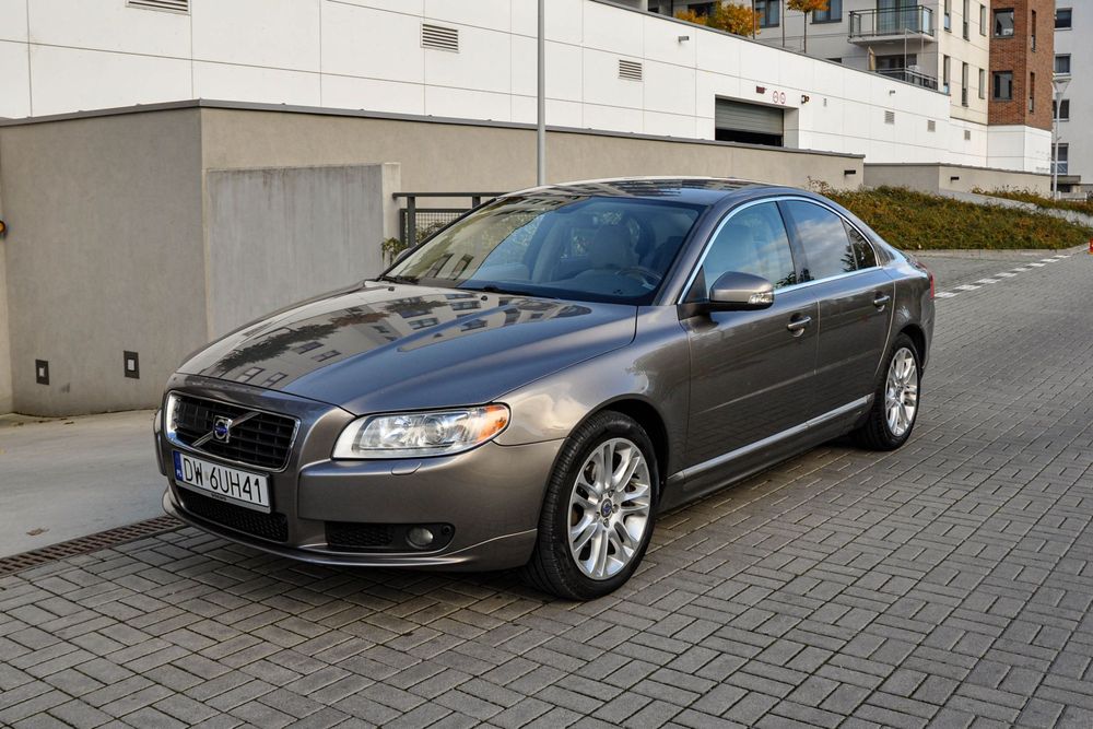 Volvo S80