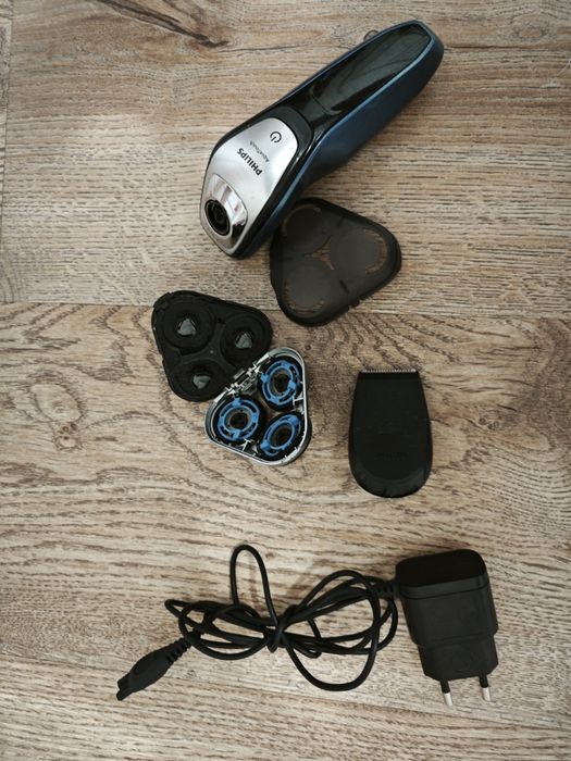 Електробритва Philips.