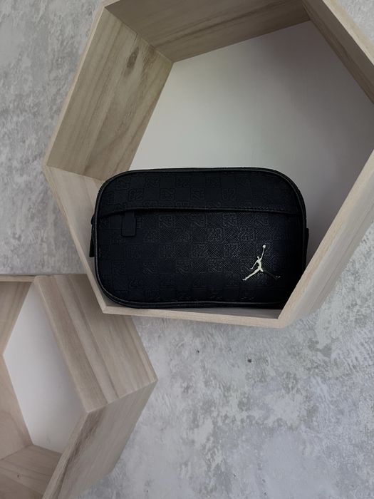 Чоловіча сумка месенджер через плече Air Jordan Monogram | Nike air monogram 23