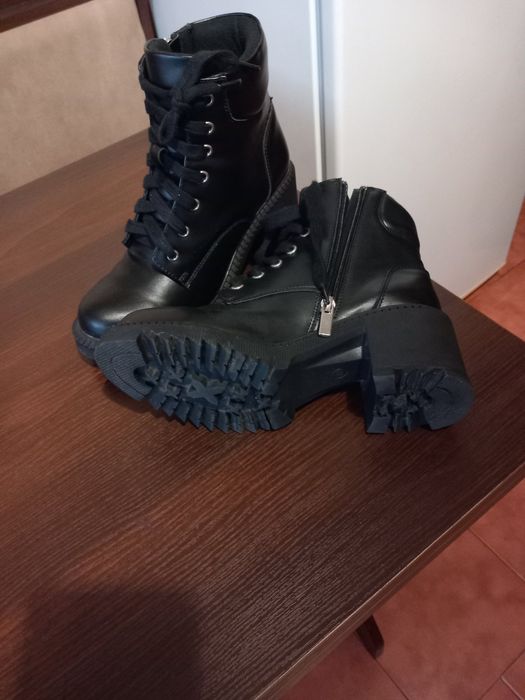 Чоботи жіночі зимові черевики