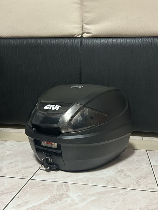Mala GIVI com suporte