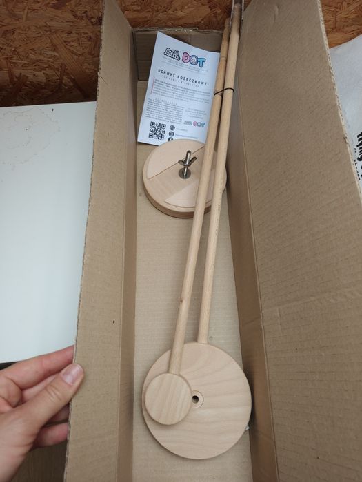 Mobile Montessori munari i ośmiościenny wraz z uchwytem