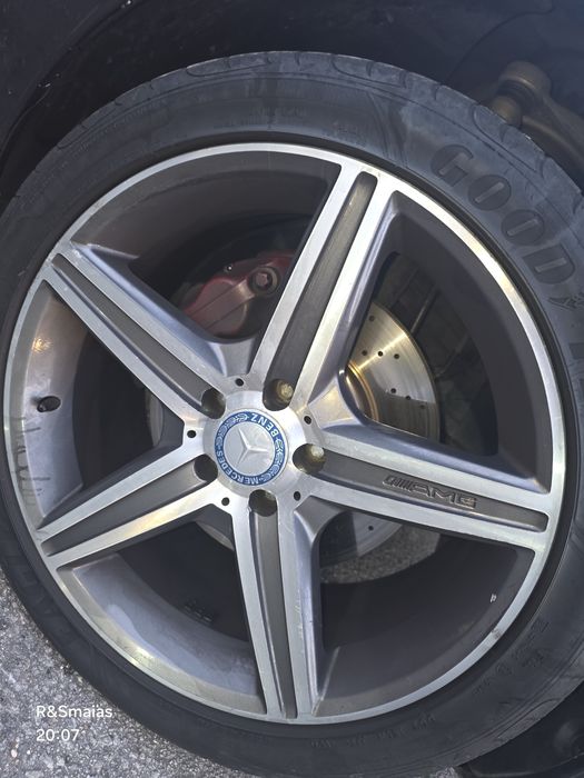 Jante 19 AMG excelente preço