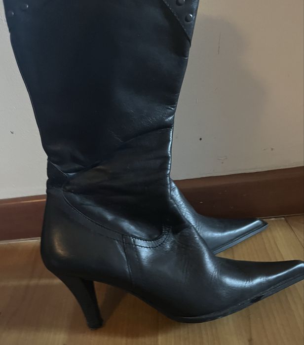 Botas Pretas Salto