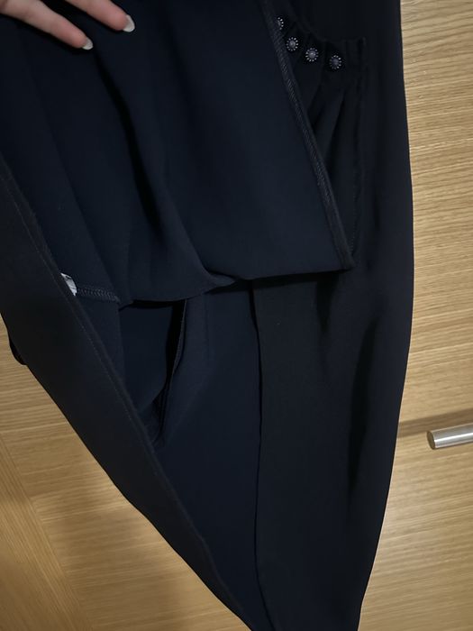 elegante vestido azul escuro justo