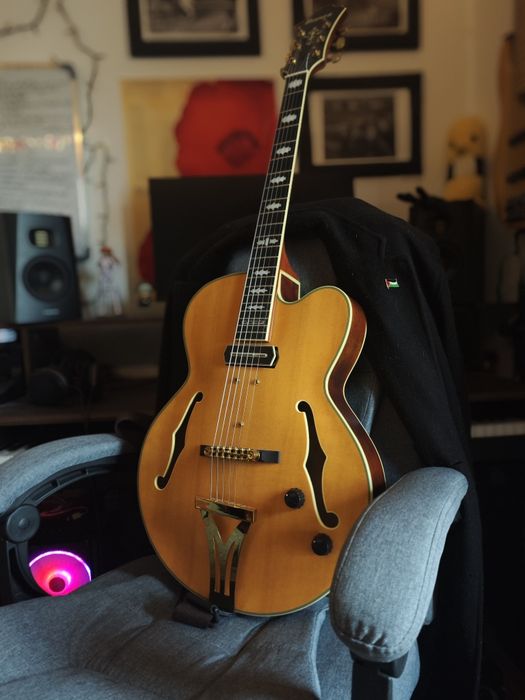 Ibanez PM3C Guitarra Hollowbody Elétrica