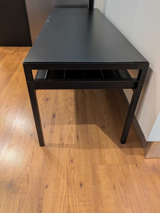 Consola tv / metal + madeira / preto/branco reversível / IKEA NIBODA