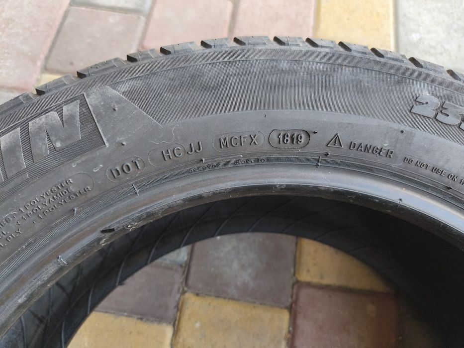 Автошини 235 55 r17 Michelin літо 2 шт