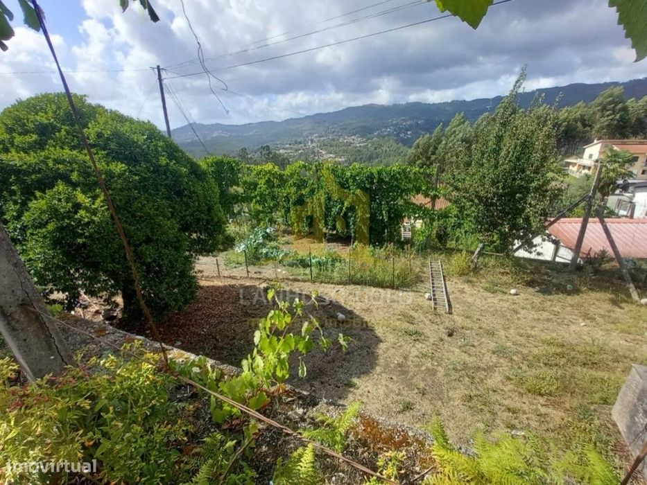 Terreno para Construção em Sobradelo da Goma - 1.200 m²