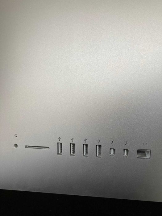 iMac 27" Retina 5K (Late 2015) – Excelente Estado + Teclado/Rato Apple