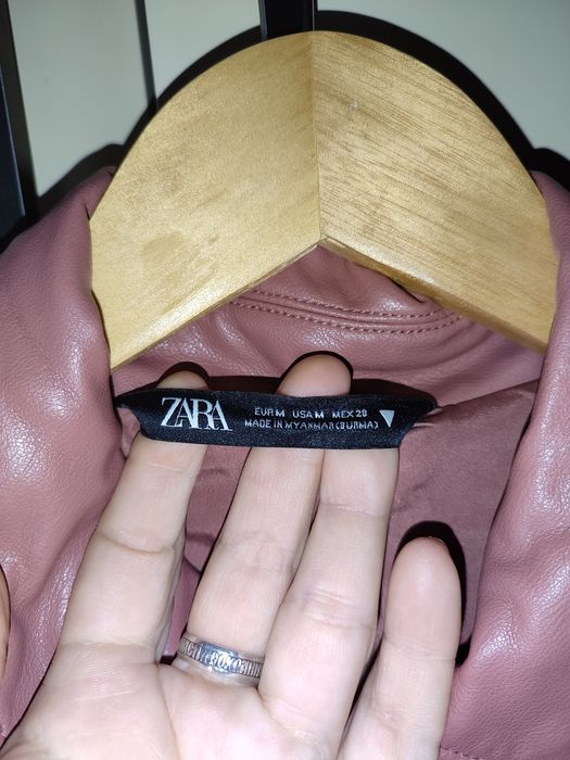 Куртка жіноча вітрова шкірзам Zara