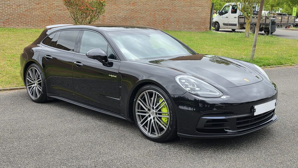Porsche  Panamera  4 E-Hybrid