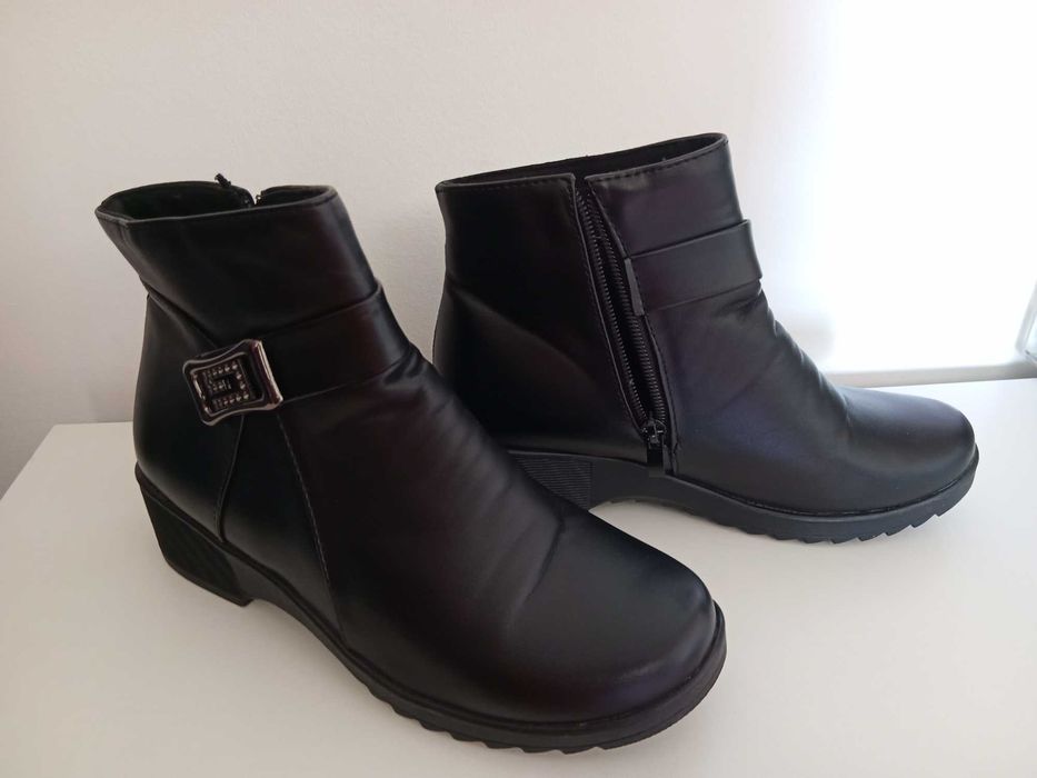 botas pretas 36 com fechos