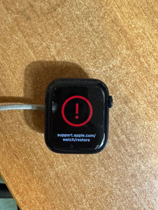 Apple Watch 9 (46 mm)