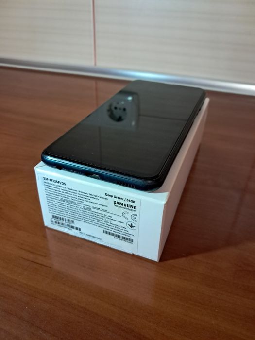Продам самсунг м13, задовільний стан, ЧОХЛИ У ПОДАРУНОК!!