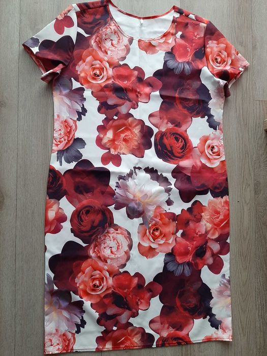 Sukienka elegancka kwiaty rozmiar 42/44