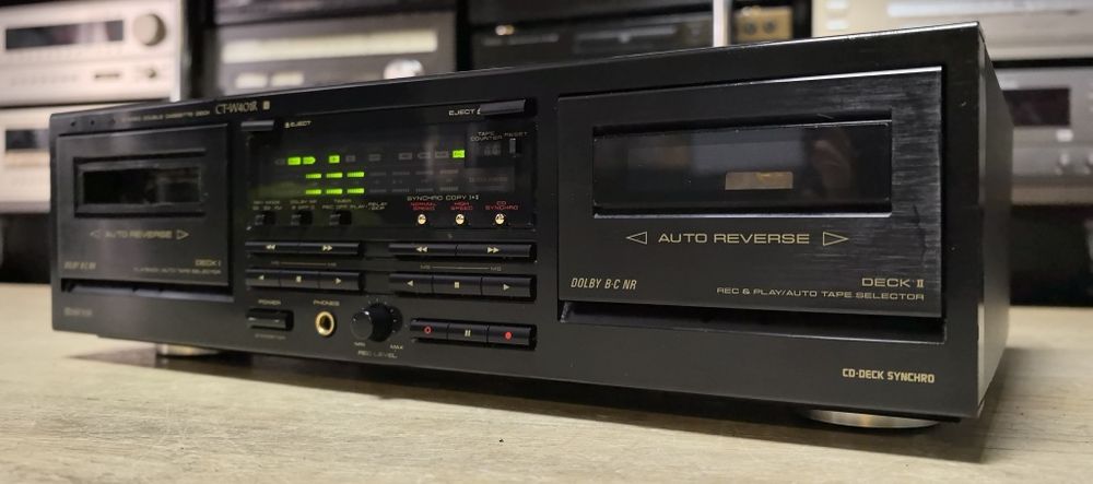 Касетний програвач Pioneer CT-W401