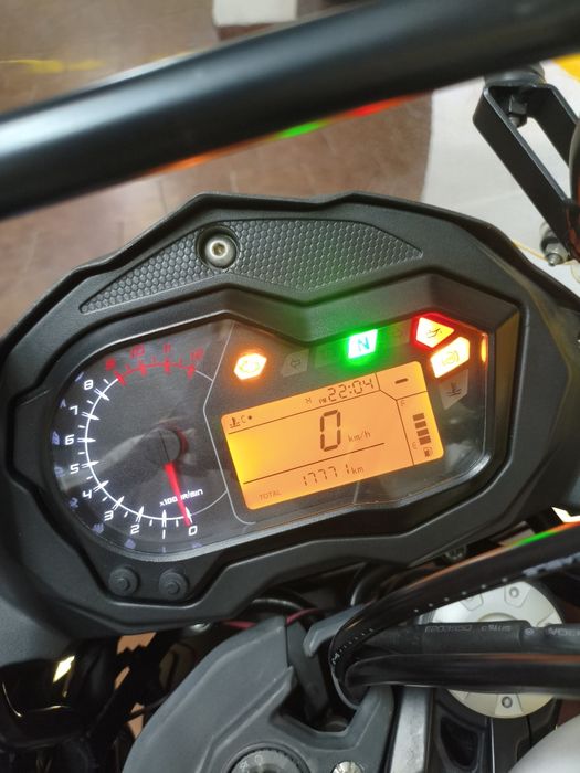Benelli trk 502 impecável